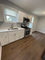 110 4th St in Dravosburg, PA - Building Photo
