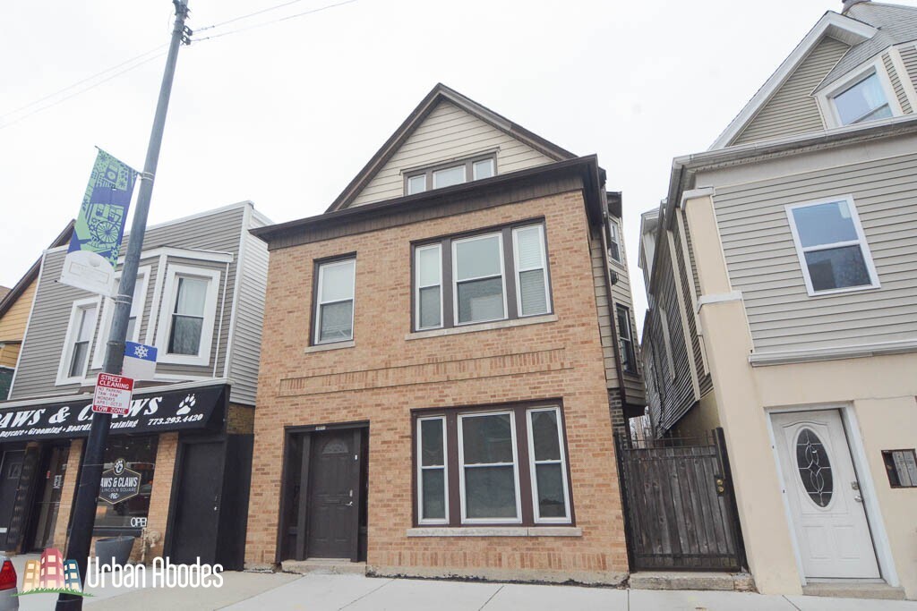 5011 N Western Ave, Unit J01P in Chicago, IL - Building Photo