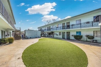 Emerald Apartments in San Gabriel, CA - Building Photo - Building Photo
