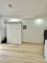 415 75th St, Unit 2A in Miami Beach, FL - Building Photo - Building Photo