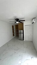 460 NW 109th St in Miami, FL - Building Photo - Building Photo