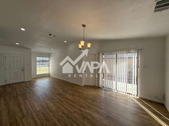 13243 Larkwalk St in San Antonio, TX - Building Photo - Building Photo