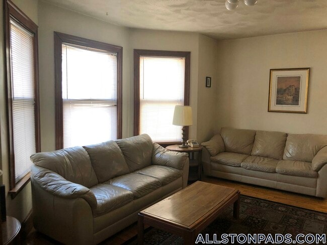 36 Linden St in Boston, MA - Building Photo - Building Photo