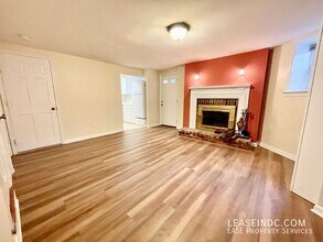 844 New Hampshire Ave NW in Washington, DC - Building Photo - Building Photo