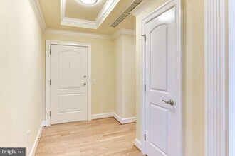 1450 Emerson Ave-Unit -313 in McLean, VA - Building Photo - Building Photo