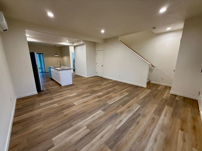 1817 W Chelan Ave in Spokane, WA - Building Photo - Building Photo