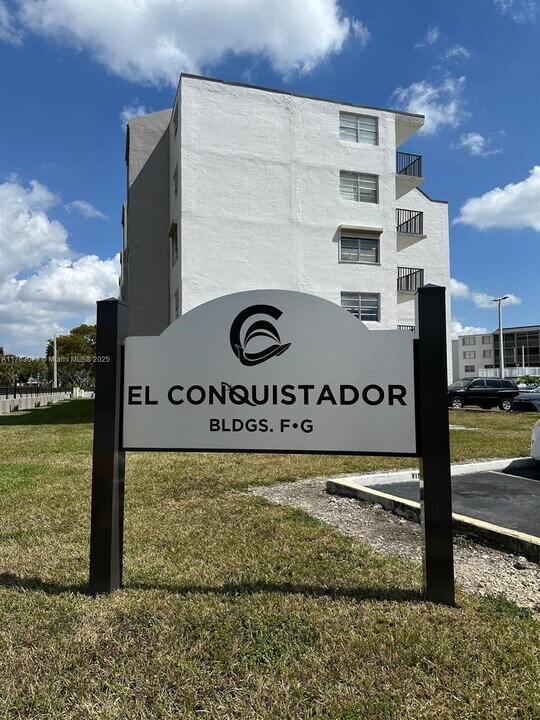 14180 SW 84th St in Miami, FL - Building Photo