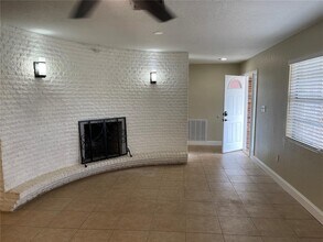 26720 Hickory Loop in Lutz, FL - Building Photo - Building Photo