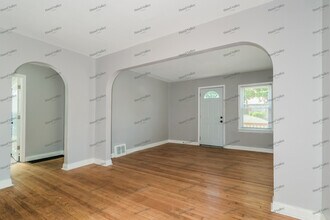 2236 Northbury Ln in St. Louis, MO - Building Photo - Building Photo