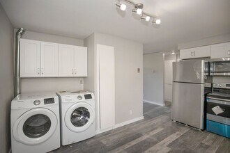 1374CEDA in Hillsboro, OR - Foto de edificio - Interior Photo