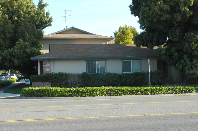 10 Superior Dr in Campbell, CA - Building Photo - Building Photo