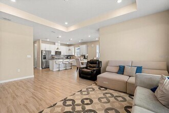 5058 Sparkling Water Wy in Kissimmee, FL - Building Photo - Building Photo