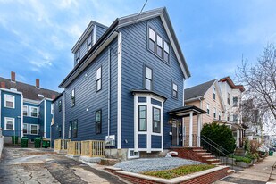 28 Albion St, Unit 1 in Somerville, MA - Building Photo