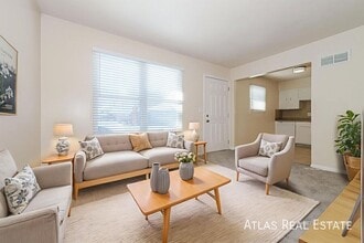 906 SE 3rd Terrace in Lee's Summit, MO - Building Photo - Building Photo