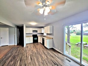 601 Clearview St SW in Decatur, AL - Building Photo - Building Photo