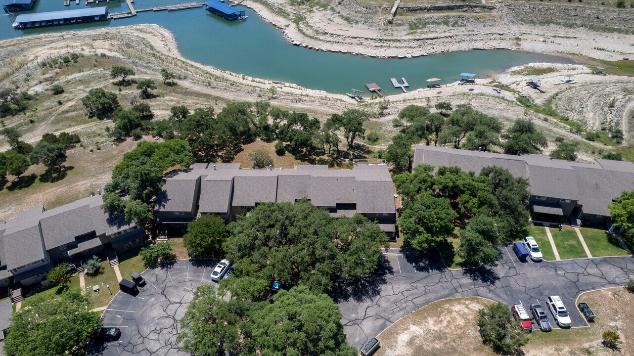 269 Venture Blvd S in Point Venture, TX - Building Photo