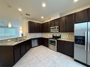 7613 Sutherton Ln in Windermere, FL - Building Photo - Building Photo