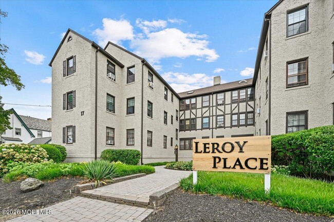 17-19 Leroy Pl in Red Bank, NJ - Building Photo - Building Photo