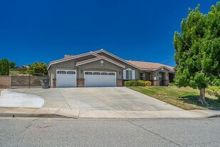 40559 55th St W in Palmdale, CA - Building Photo