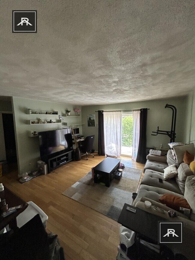 33 Westgate Rd in Newton, MA - Building Photo - Building Photo