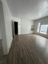 2618 Collingwood Blvd in Toledo, OH - Building Photo