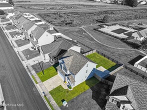 808 Jade Ln in Winterville, NC - Building Photo - Building Photo