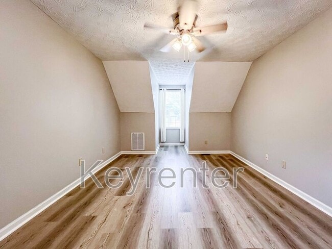 6018 Waterbury Ln in Knoxville, TN - Building Photo - Building Photo