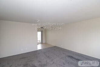3839 Vista Campana N in Oceanside, CA - Building Photo - Building Photo