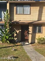 4303 Windergate Dr in Jacksonville, FL - Building Photo