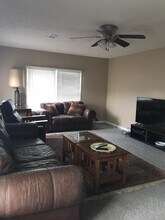 1800 Ross St, Unit 1800 in Bay City, TX - Foto de edificio - Building Photo