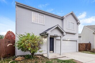 6656 Dunsdin Dr in Plainfield, IN - Foto de edificio - Building Photo