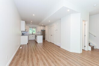 12222-12112 112 Ave NW in Edmonton, AB - Building Photo - Building Photo