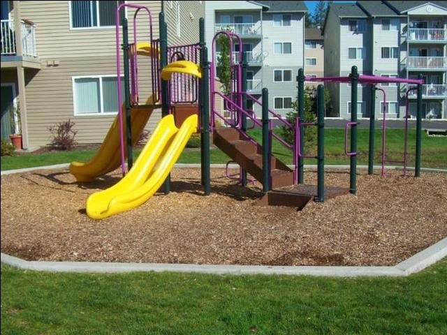 FOREST CREEK APARTMENTS in Spokane, WA - Building Photo - Building Photo