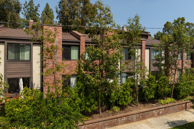 Kay Murphy Condos in Pasadena, CA - Building Photo - Building Photo