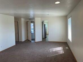 2487 Exmoor Ct SE in Salem, OR - Building Photo - Building Photo