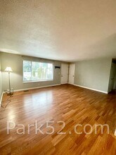 2501 Bridgeport Way W in University Place, WA - Building Photo - Building Photo