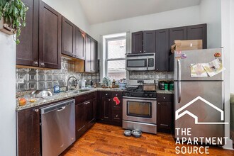 1822 S Throop St, Unit 2F in Chicago, IL - Foto de edificio - Building Photo