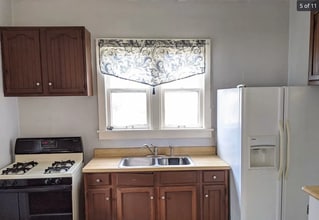 816 W Grand Ave in Muskegon, MI - Building Photo - Building Photo