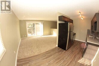 2417-13 13 St N in Lethbridge, AB - Building Photo - Building Photo