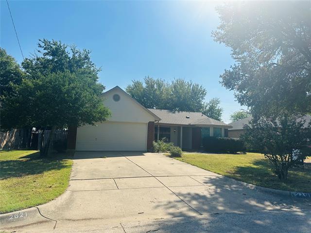 2621 Ozark Dr in Grand Prairie, TX - Building Photo - Building Photo