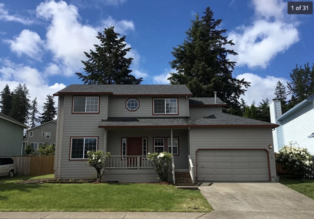 12681 SW 133rd Ave in Tigard, OR - Foto de edificio