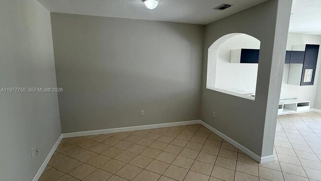 7655 NW 116th Ave in Medley, FL - Building Photo - Building Photo