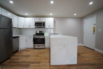 971 Fellsway in Medford, MA - Building Photo - Building Photo
