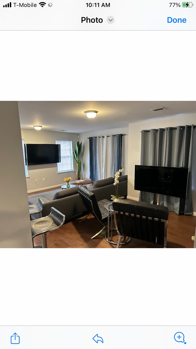 245 Leslie St, Unit 245 in Newark, NJ - Building Photo - Building Photo