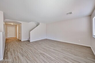 8605 W Jocelyn Terrace in Tolleson, AZ - Building Photo - Building Photo