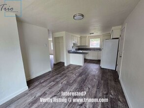 3975 Dove Ln in Eugene, OR - Building Photo - Building Photo