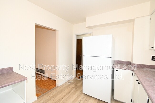 215 McIntyre Crescent in Prince George, BC - Building Photo - Building Photo