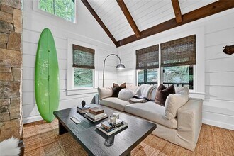 545 Chestnut Ridge Cir in Blue Ridge, GA - Foto de edificio - Building Photo