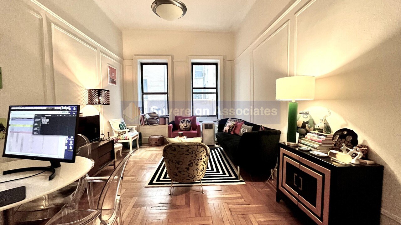 664 W 163rd St in New York, NY - Building Photo