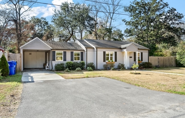 property at 1 Paula Dr